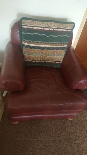 New And Used Sofa For In Des Moines Ia Offerup