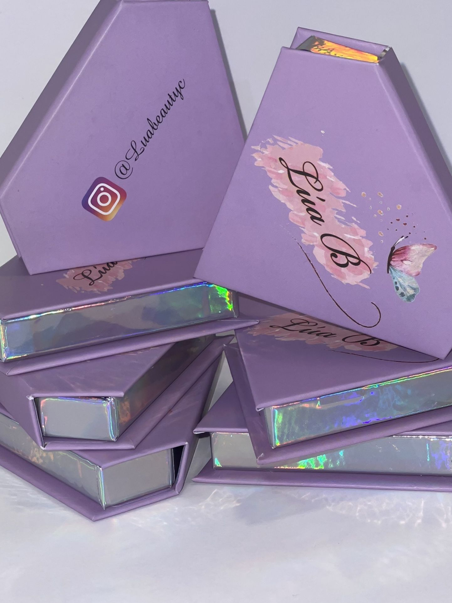 Mink Lashes And Makeup Brushes