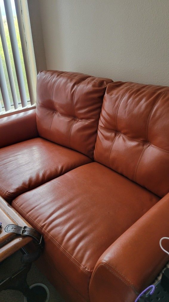 FAUX LEATHER SOFA & LOVE SEAT