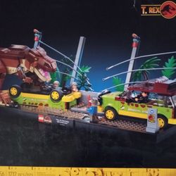 T-rex Breakout LEGO Set 