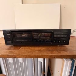 Onkyo cassette tape player