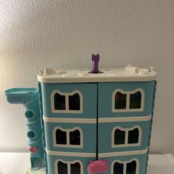 Gabbys Dollhouse