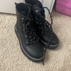 Zara Boots Like New !  Girls /// Toddler Size 30