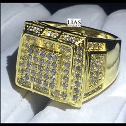 New 18k Yellow Gold Men Wedding Ring 