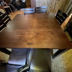 Dining Table W/ 8 Chairs 