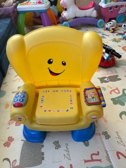Fisher-Price Laugh & Learn Smart Stages Chair Electronic Learning Toy for Toddlers, Yellow