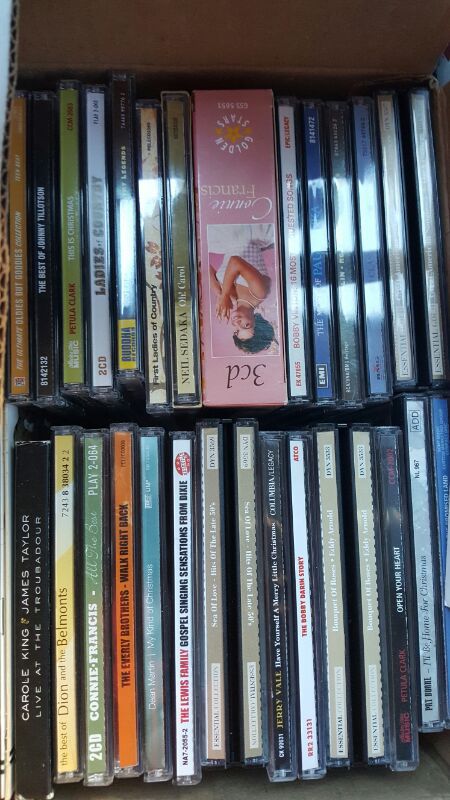 Country classic cds in like new condition. Hard to find. Price vary from 2-15 bucks free delivery within local areas.thanks