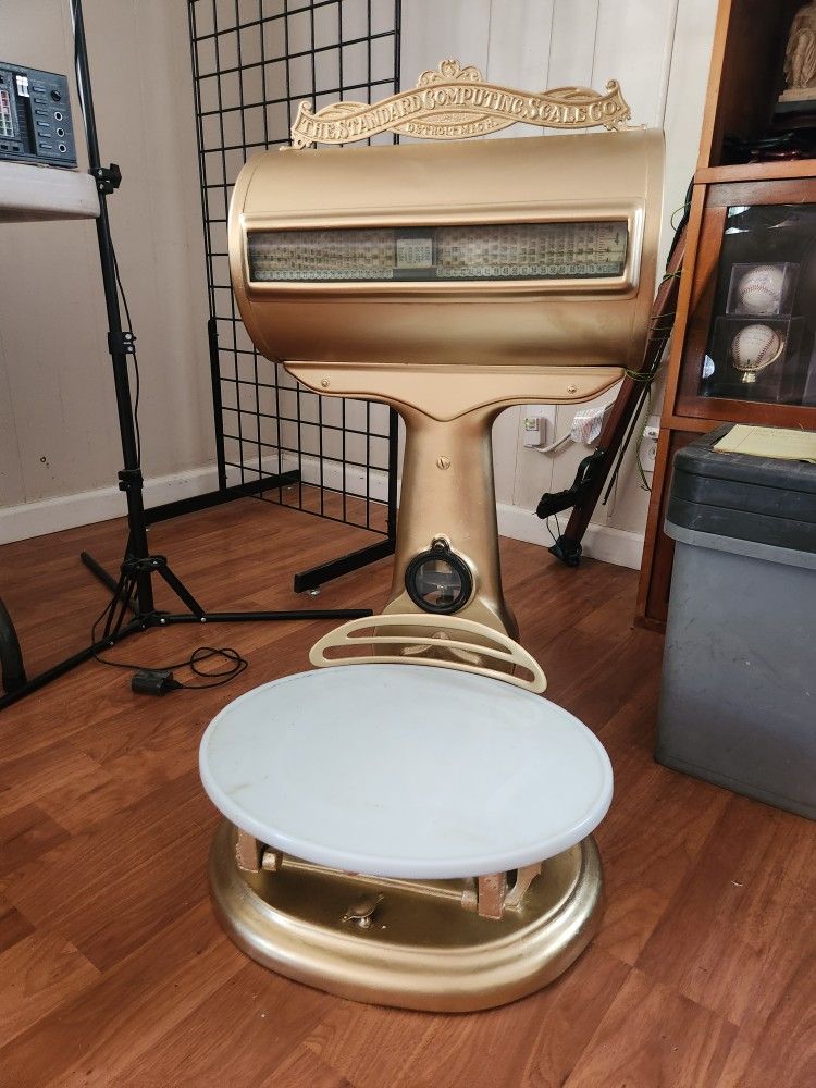 Antique Store Scale The Standard Computing Scale