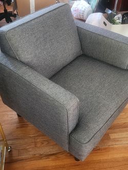 Accent chair