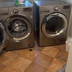 washer snd dryer