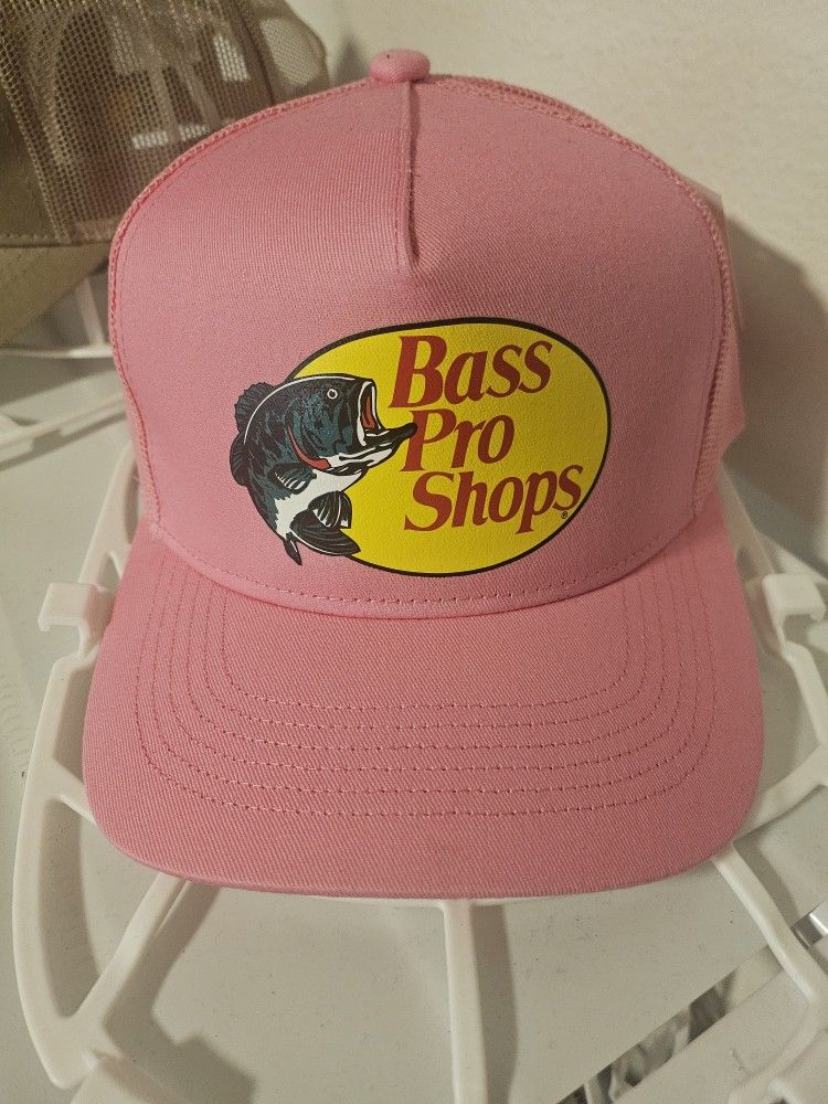 New Hats /Gorras Nuevas
