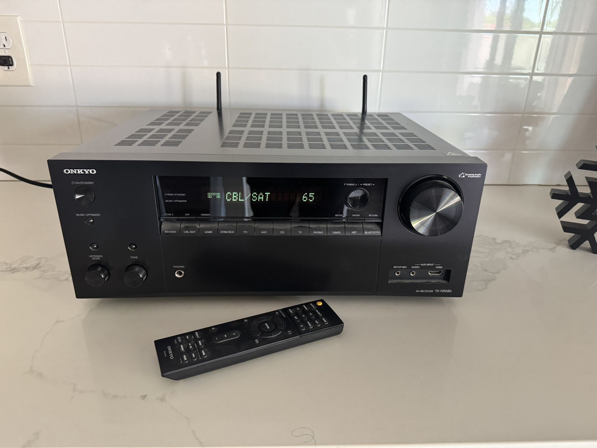 Onkyo TX-NR686 AV Receiver 7.2-channel home theater receiver with Wi-Fi®, Bluetooth®, and Chromecast built-in