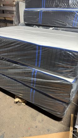 Nectar Premier Copper Memory Foam Queen size mattress 14” inches $229 only  Close out deals