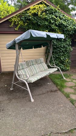 3 Person Garden Swing