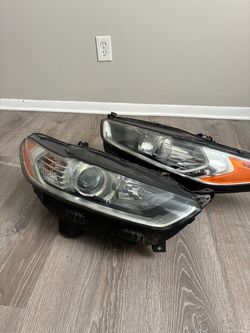 Ford Fusion Headlights