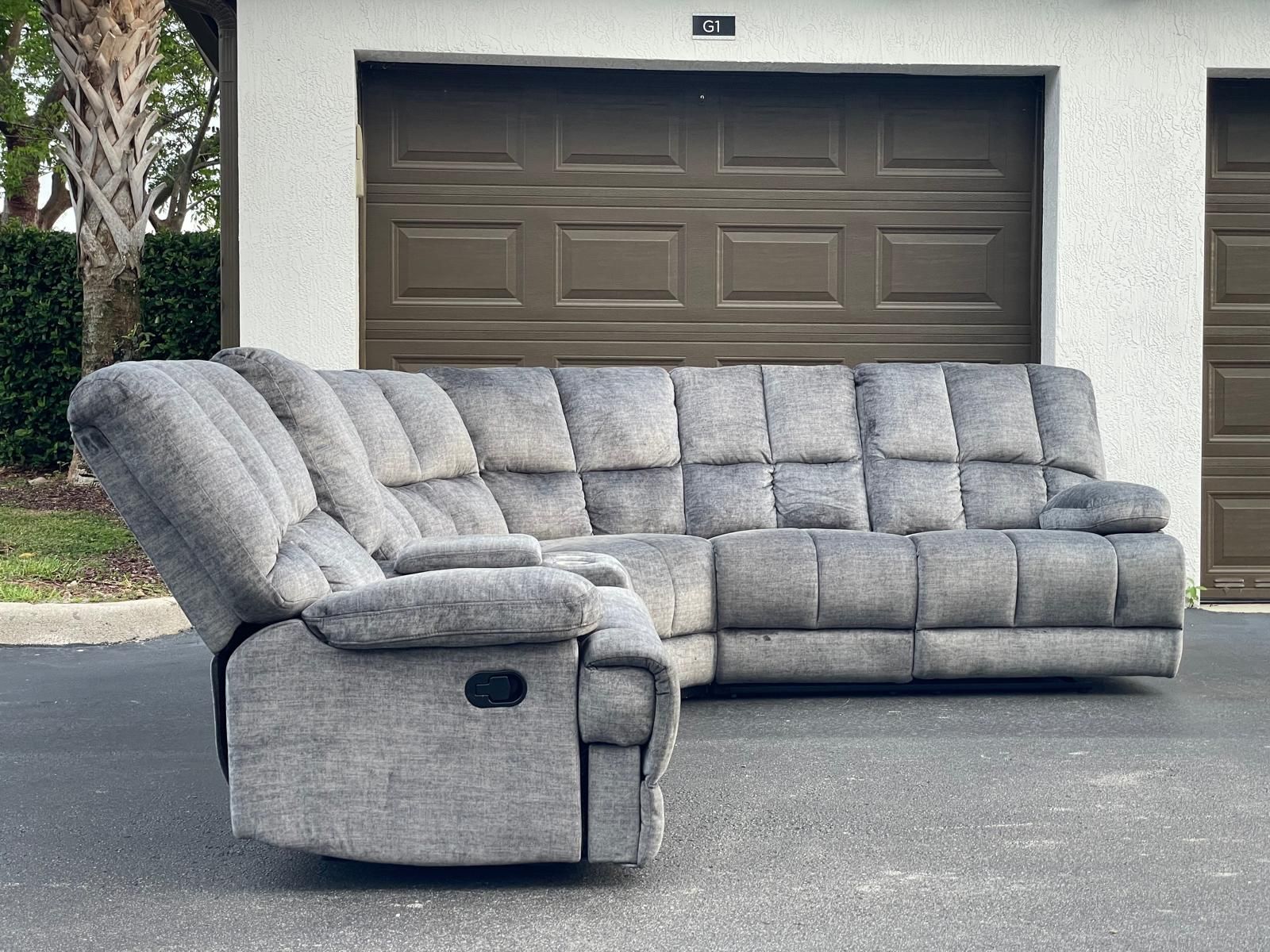 Sofa/Couch Sectional - Recliner - Microfiber - Gray - Delivery Available 🚛