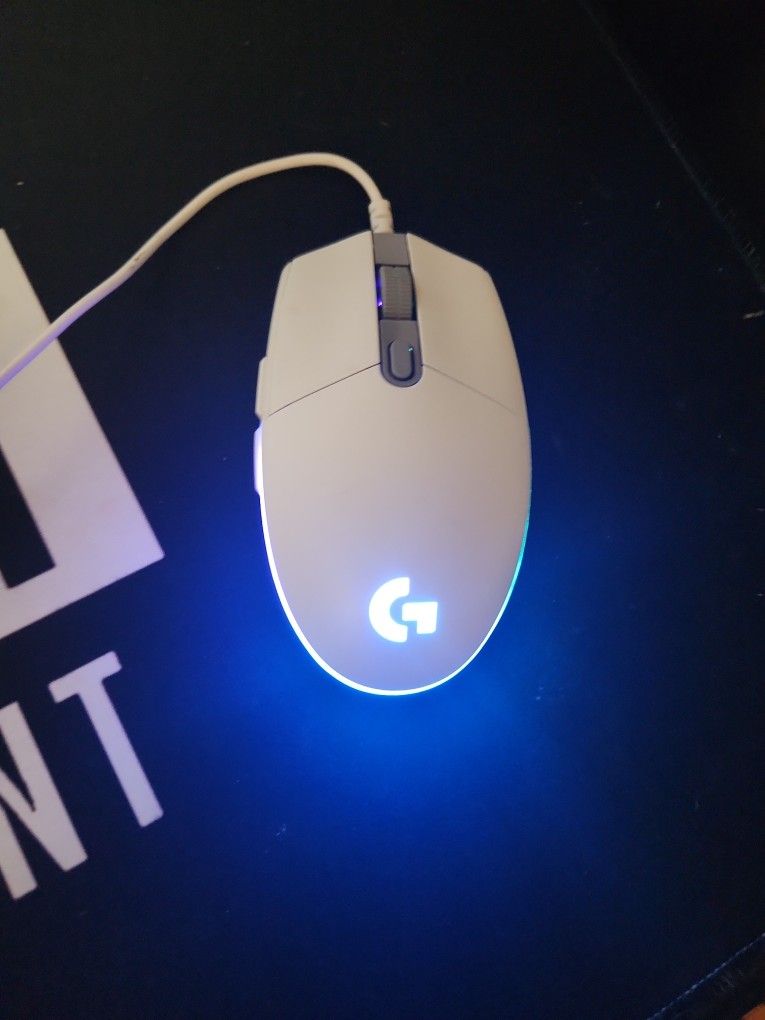 logitech G203 LIGHTSYNC Gaming Mouse