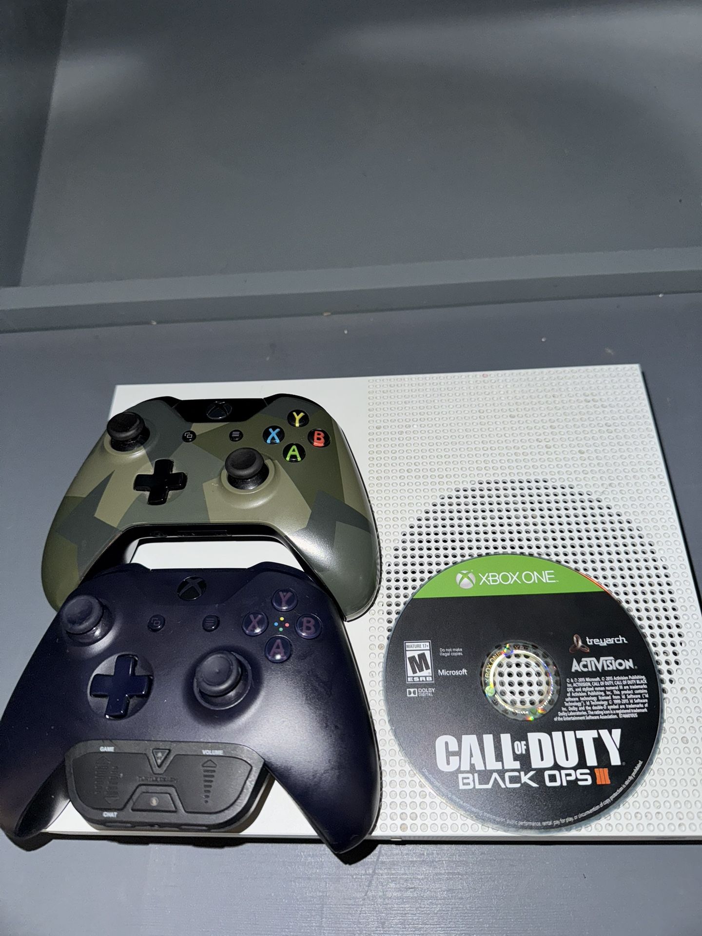 Xbox One And Monitor 