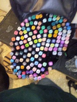 Dual tip markers