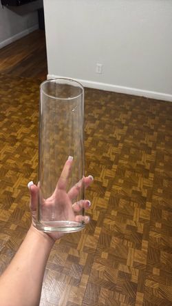 Glass vase 10in tall