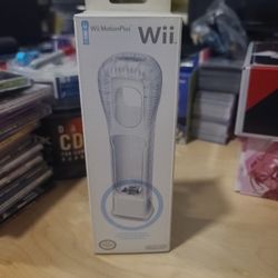 Nintendo W88 Motion Plus Adapter  