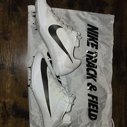 New Nike track( size 5.5)  sprint shoes