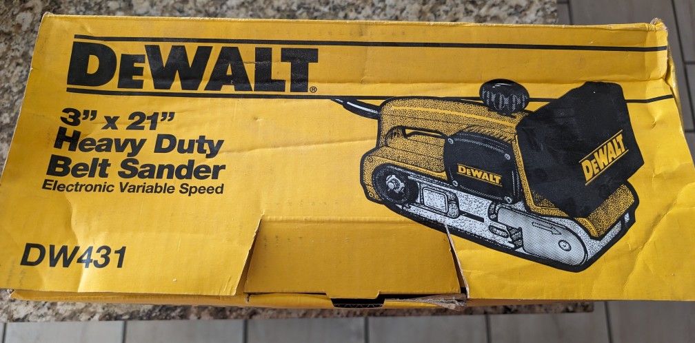 DeWalt DW431 Belt Sander