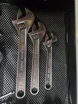 Set Of Snap On Crescent Wernchs