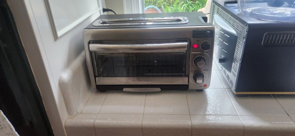Hamilton Used toaster /Oven
