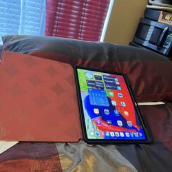iPad Pro 5 Gen 512 Gig 760