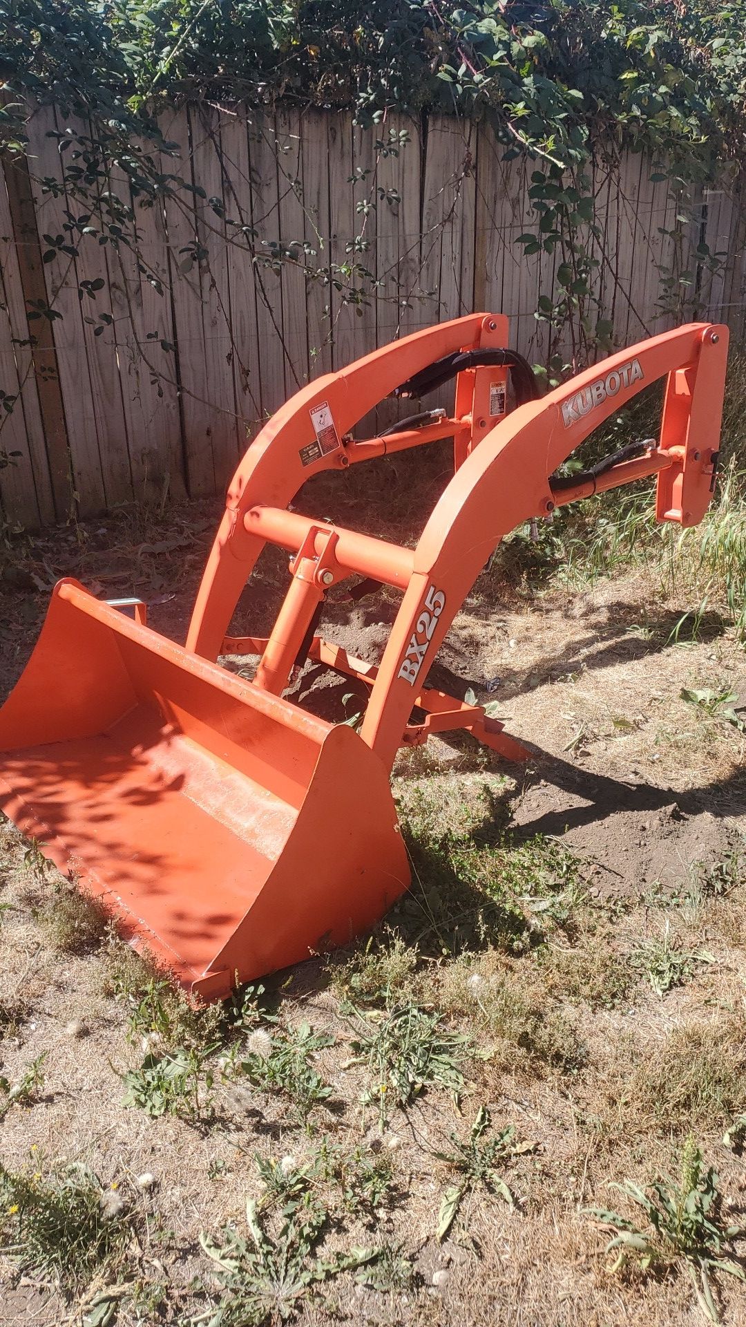 La240 kubota front loader attachment with frame mounts for Sale in