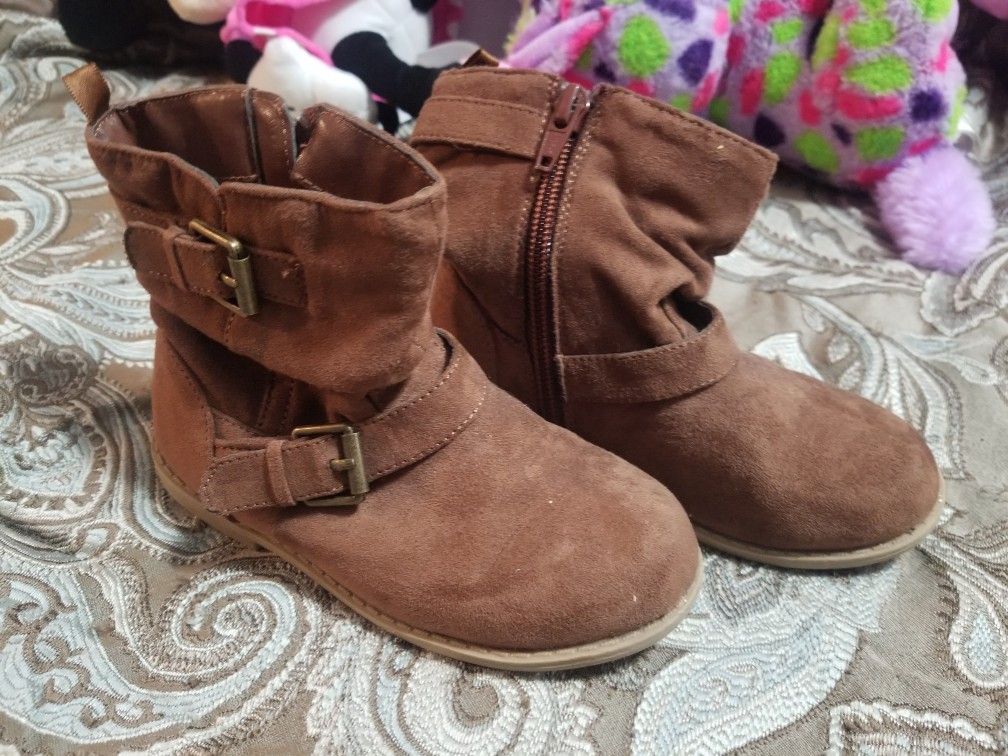 Size 9 Old Navy toddler girl boots
