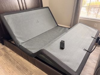 Queen Adjustable Base / Frame Delivery Service Available! 🚚