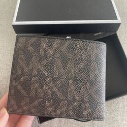 Michael Kors Leather Wallet 