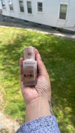 REVOLUTION SKIN SILK LUMINOUS SERUM FOUNDATION