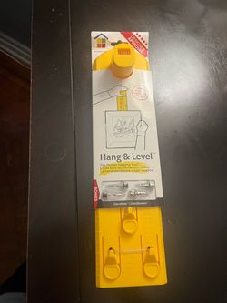 Hang & Level Picture Hanging Tool