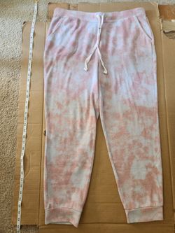 2 LIV Men's sweatpants size XL