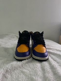 Air Jordan 1 “lakers”