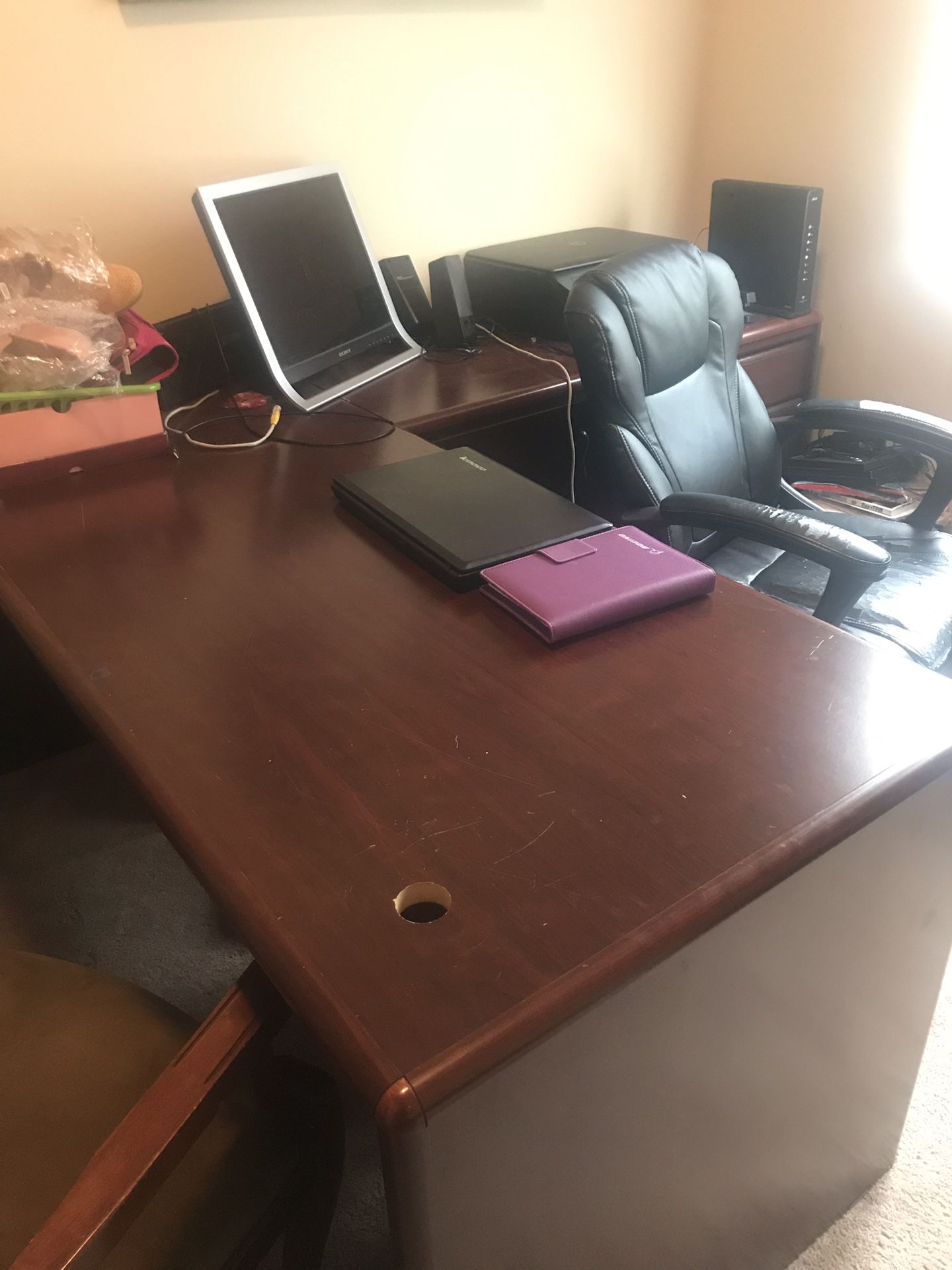 Executive Desk Set