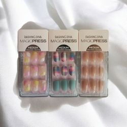 Set of 3  Dashing Diva Magic Press-On Nails MEDIUM LENGTH