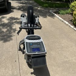 NordicTrack RW500 Rower (12 Month iFIT Subscription Included) with Free Weights & Yoga mat