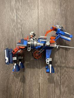 LEGO Nexo Knights Lot Of 4 Incomplete Sets 70312, 70310, 30371, 853515 for Sale in Los CA - OfferUp