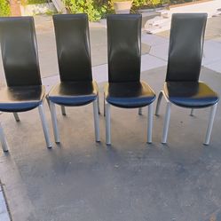 4 very nice and strong LEATHER chairs