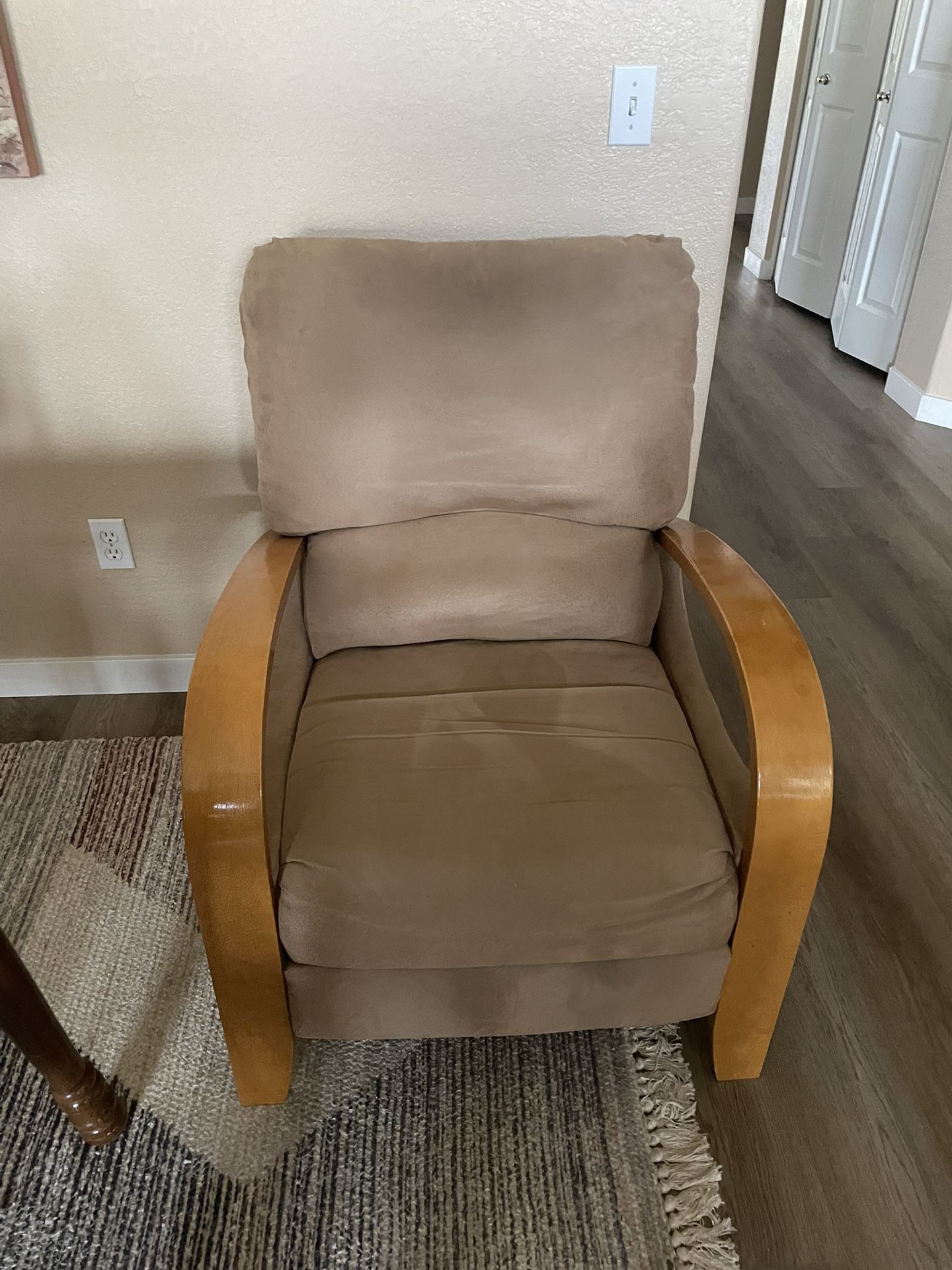 Recliner Chair