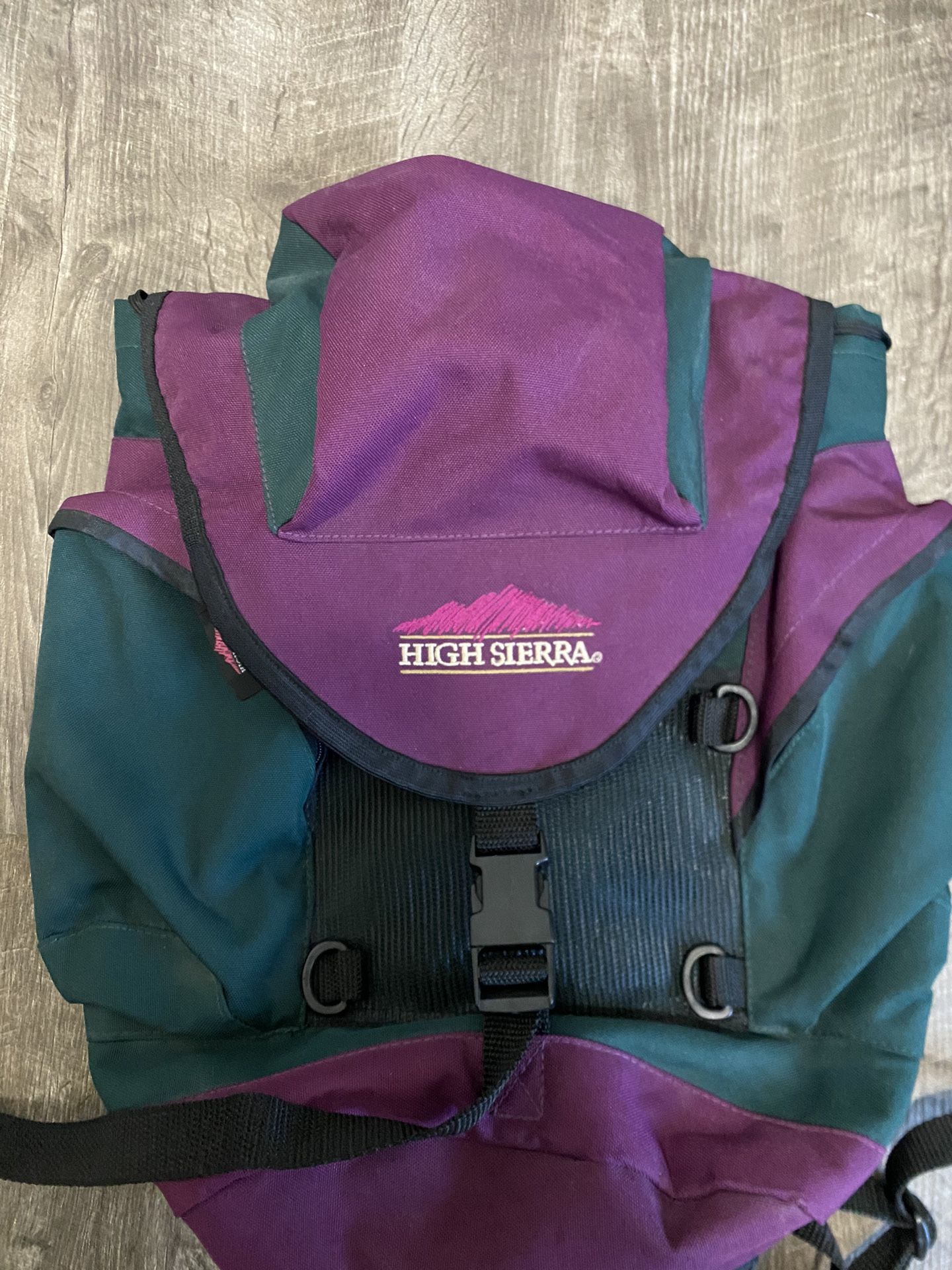 Vintage High Sierra 90s Backpack for Sale in Long Beach, CA 