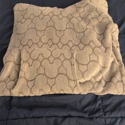 Women’s Small Disney Cover Robe 