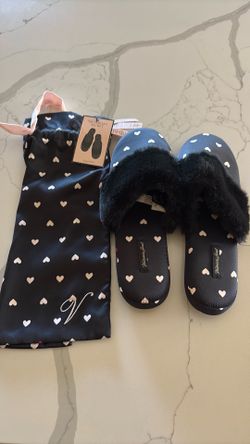 pantuflas de satín Victoria’s Secret talla grande 9-10 con bolsa nuevo