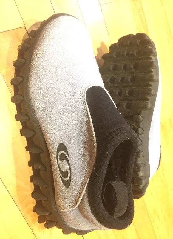 Ladies Solomon Snow Clogs shoes size 6