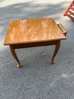 Oak end table