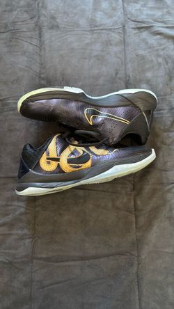 Kobe 5 “EGGPLANT” basketball shoes